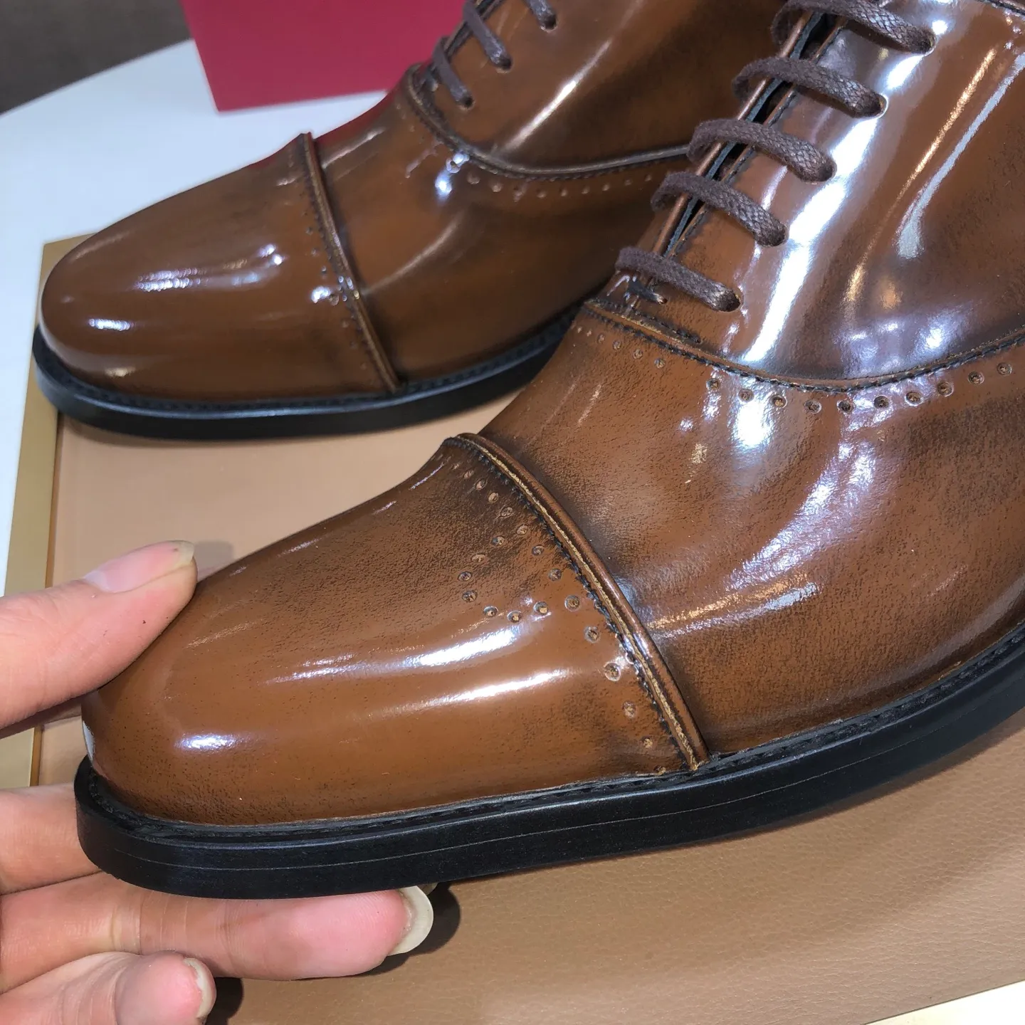 Men's shoes 💰540💰 [Ferragamo/Ferragamo] The latest model from the counter. Original imported high-quality cowhide with open sides + imported 🐂 cowhide lining + original luxury metal buckle + original combination outsole. Comparison is stress-free 38–45 (45 is custom-made and cannot be returned or exchanged)